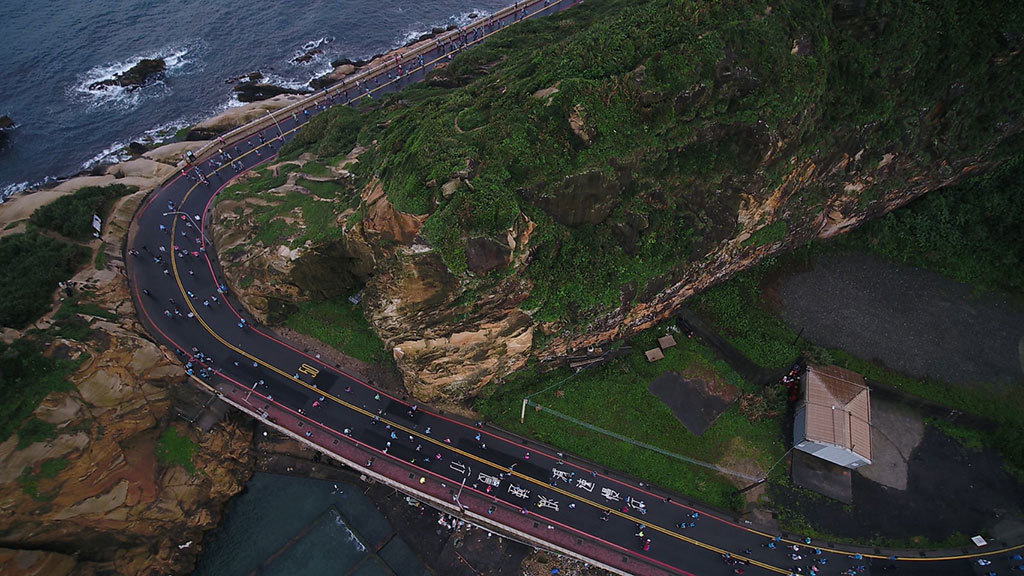  萬金石在地景觀專屬的龜吼駱駝峰跑線